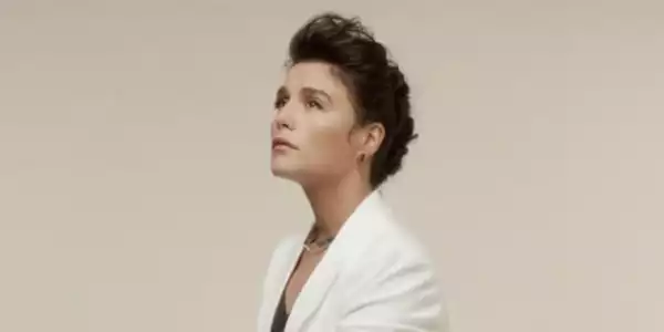 Instrumental: Jessie Ware - Meet Me in the Middle